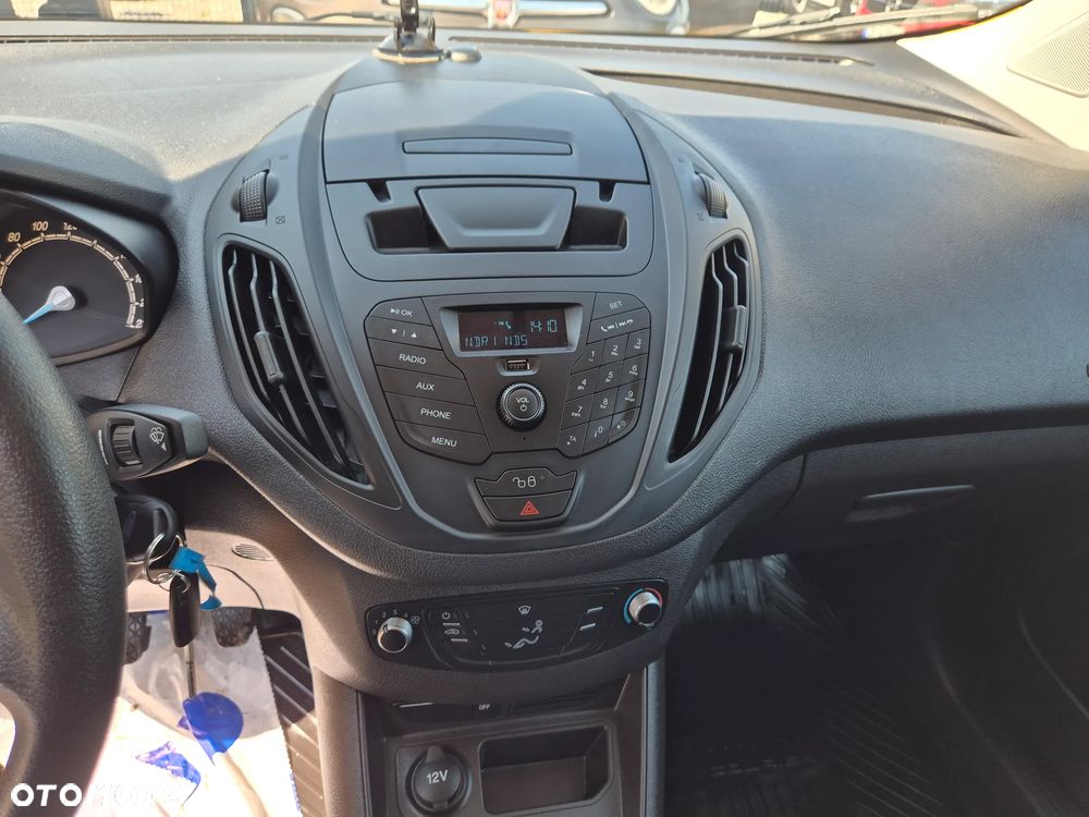 Ford TRANSIT COURIER - 38