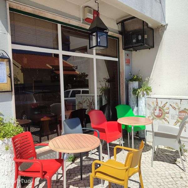 Café bar na Quinta do Conde - Grande imagem: 2/4