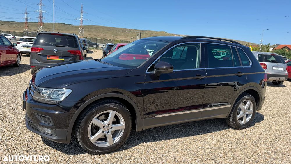 Volkswagen Tiguan - 13