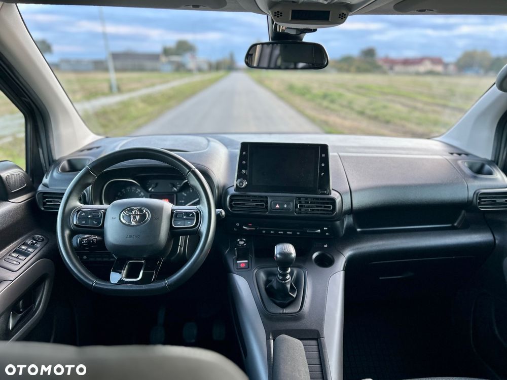 Toyota Proace City Verso 1.5 D-4D L1 Team Deutschland - 10