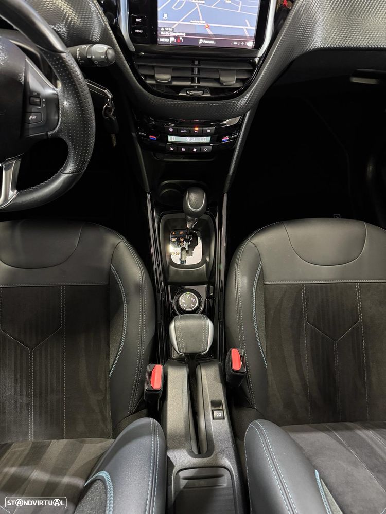 Peugeot 2008 PureTech 130 Stop&Start EAT6 Black Edition - 12