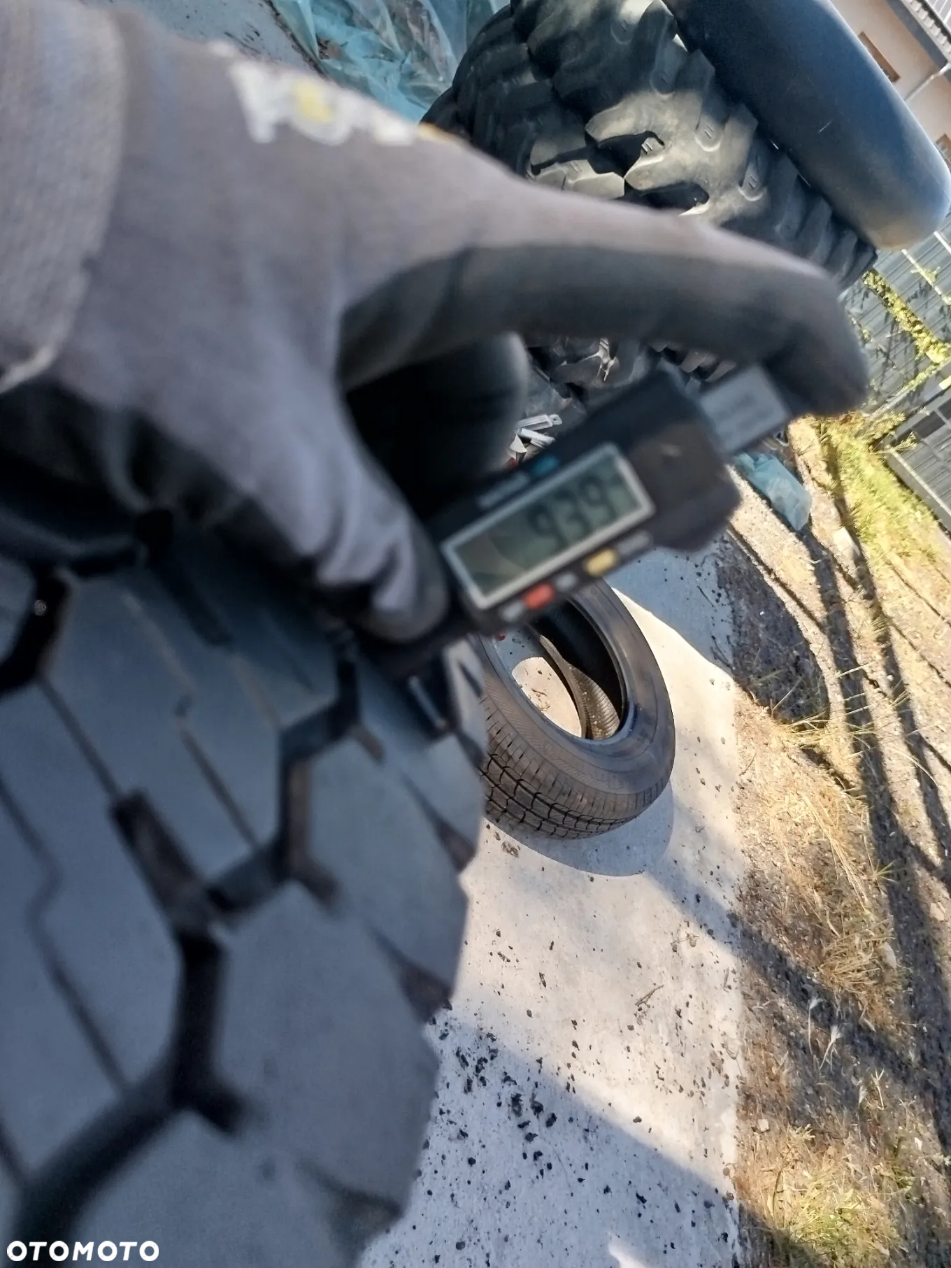 285/70R19.5 146L Michelin X Multi D 4x85% bieżnika - 7