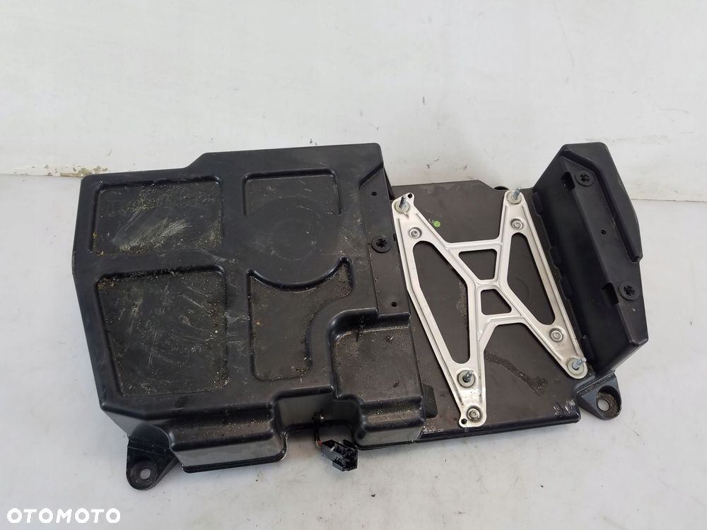 subwoofer głośnik mercedes-benz a-klasa w176 a2468200002 - 2