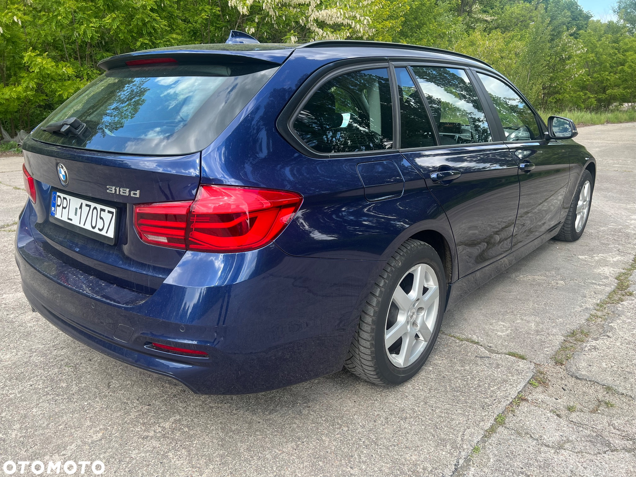 BMW Seria 3 318d - 11