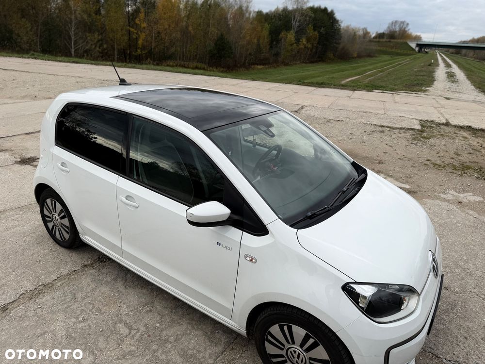 Volkswagen up! e-up - 11