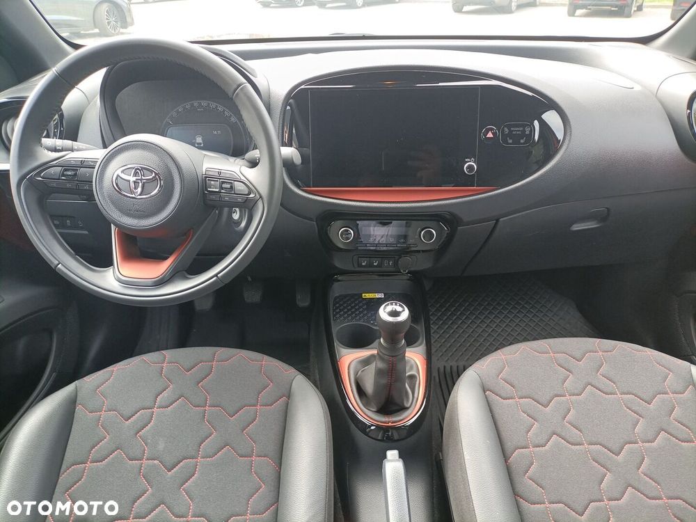 Toyota Aygo X - 9