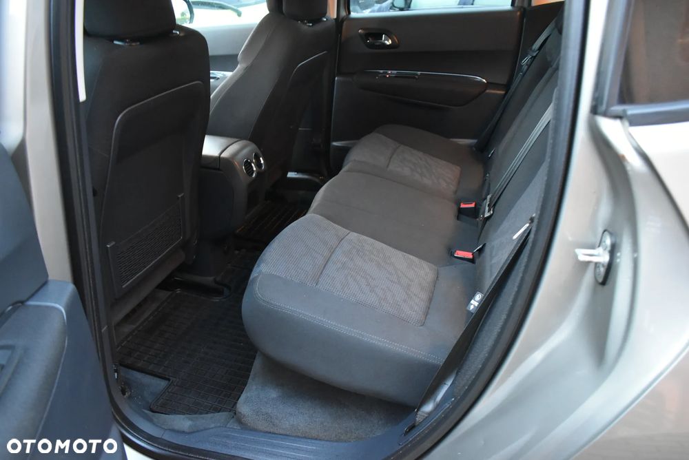 Peugeot 3008 1.6 HDi Trendy - 12