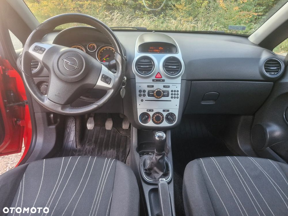 Opel Corsa - 25