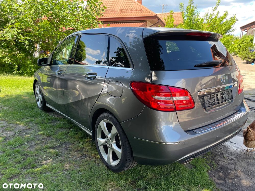 Mercedes-Benz Klasa B 180 Peak Edition - 34