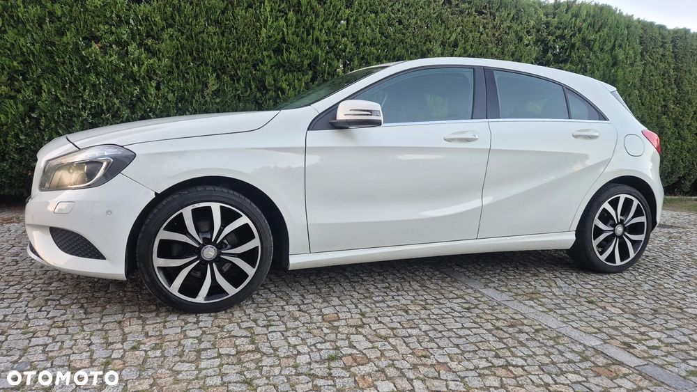 Mercedes-Benz Klasa A 180 (BlueEFFICIENCY) Urban - 4