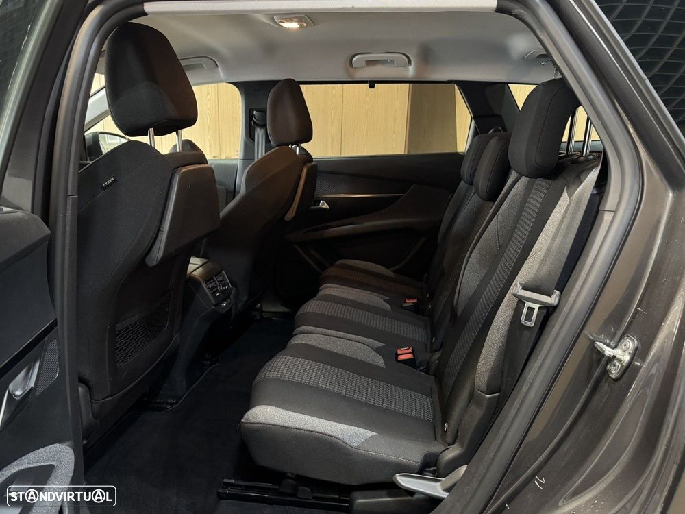 Peugeot 5008 1.5 BlueHDi Active Pack EAT8 - 24