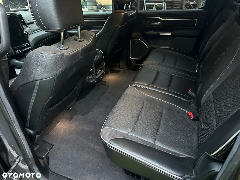RAM 1500 Crew Cab Laramie - 14