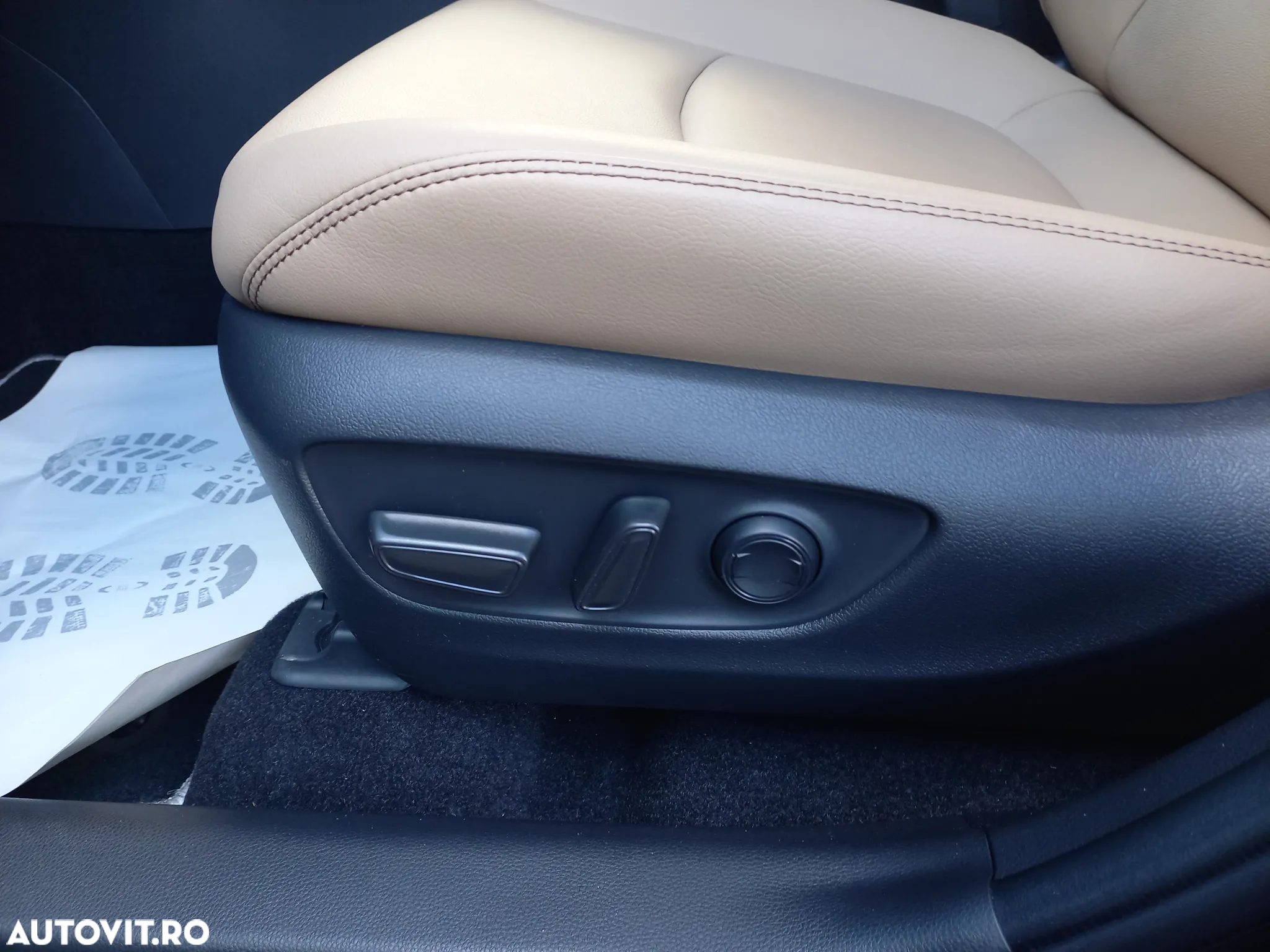 Toyota RAV4 2.5 Hybrid VVT-iE 4x4 Luxury - 20