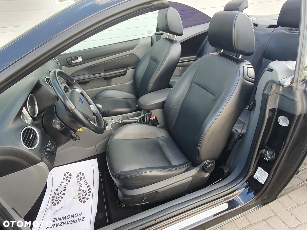 Ford Focus - 32