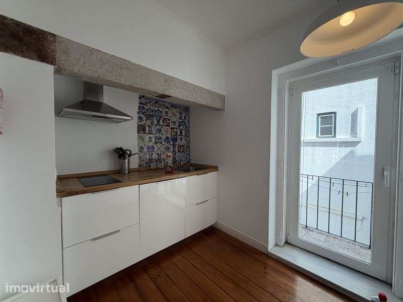Apartamemto t1 +1 bairro alto - Grande imagem: 2/12