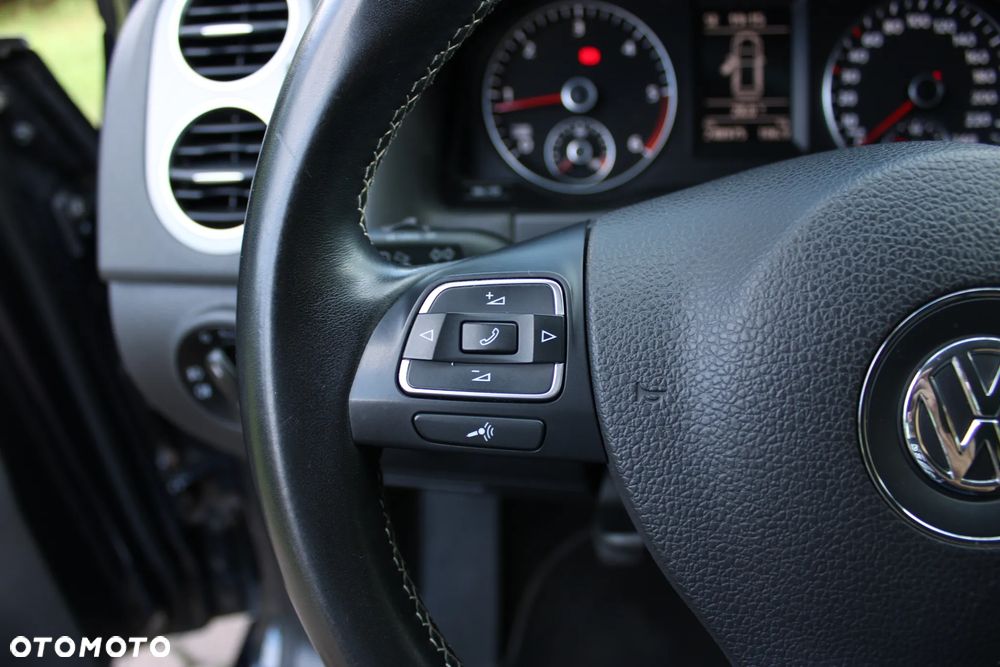 Volkswagen Golf 2.0 TDI DPF MATCH - 26