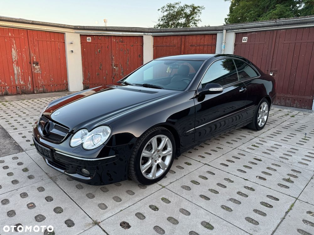 Mercedes-Benz CLK - 16