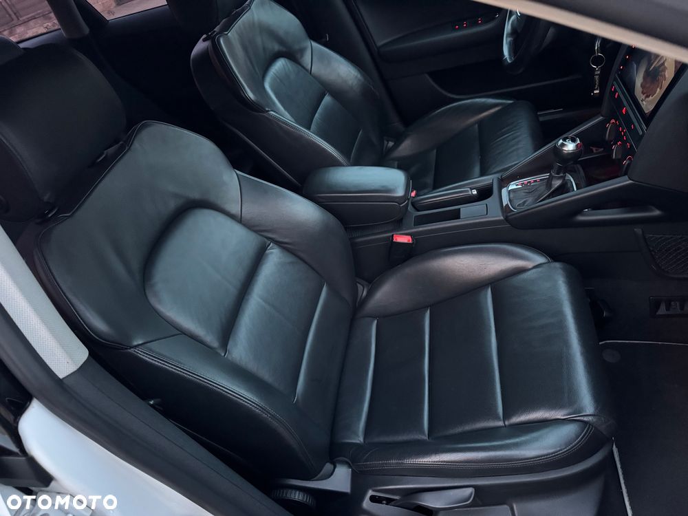 Audi A3 Sportback 2.0 TDI DPF S tronic S line Sportpaket - 36