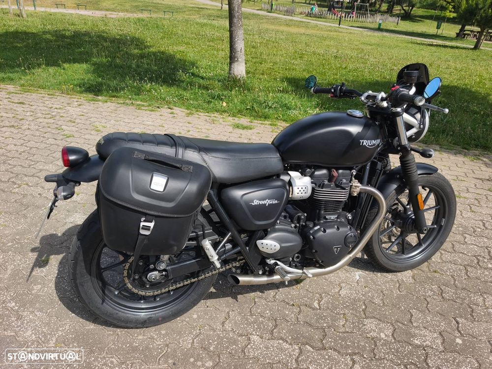 Triumph Bonneville 900 street twin - 3