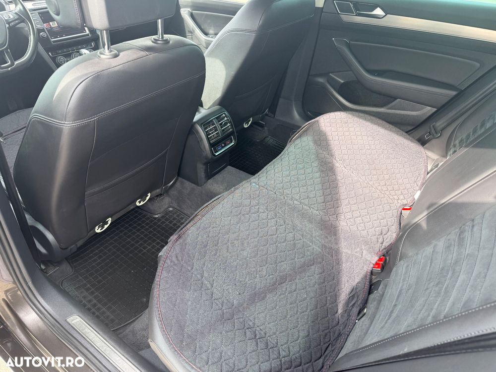 Volkswagen Passat 2.0 TDI DSG Comfortline - 9