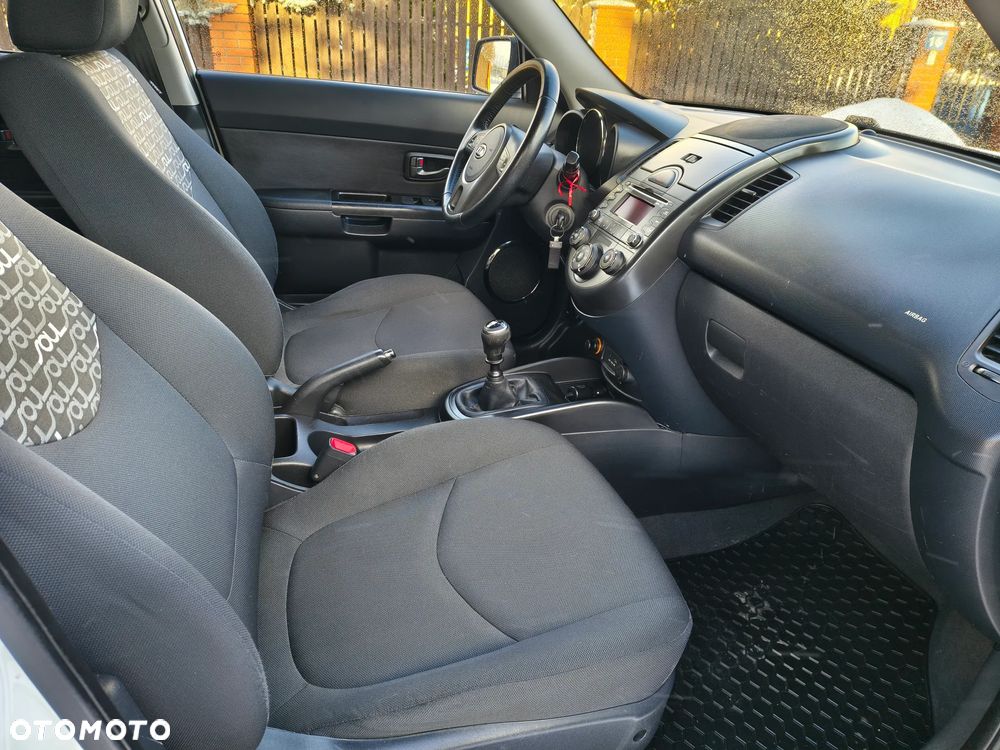 Kia Soul 1.6 CRDI White Collection - 10