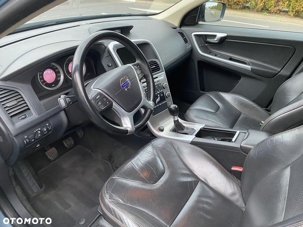 Volvo XC 60 D3 Momentum - 6