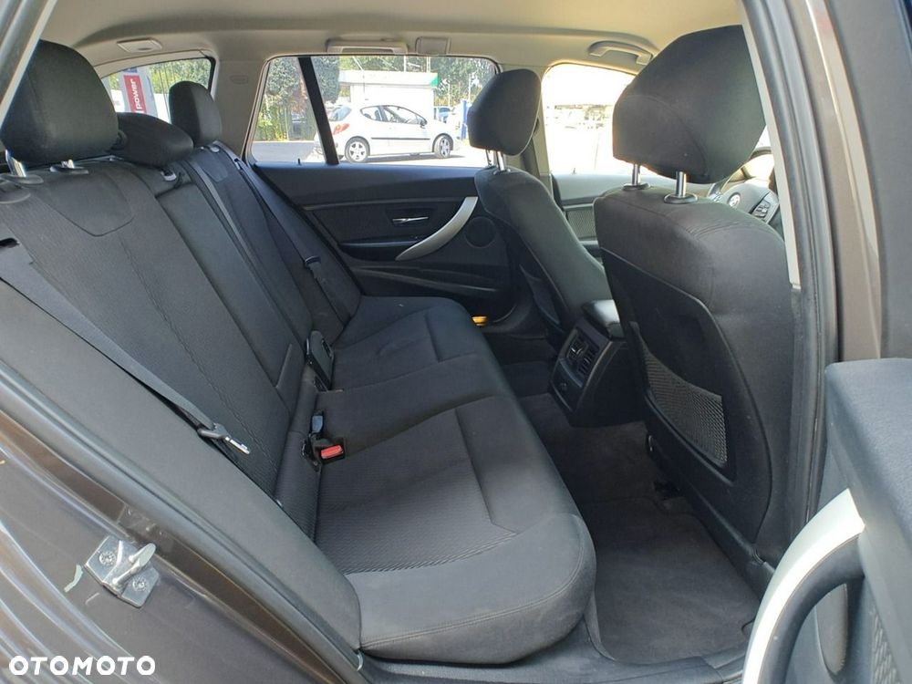 BMW Seria 3 - 17