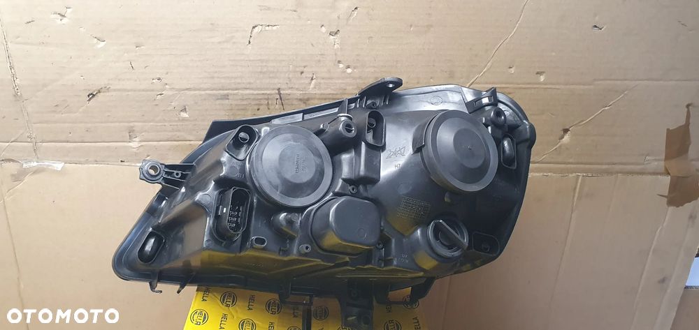 Lampa prawy przód przednia prawa VW Polo IV 9N Nowa TYC 1EE247019221 - 6