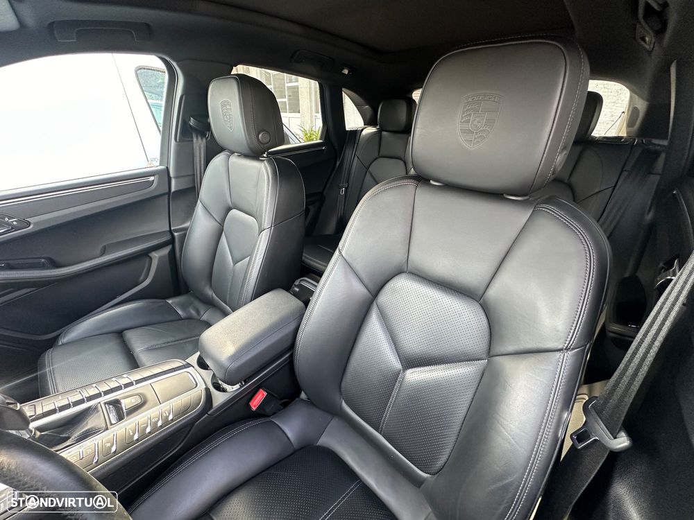 Porsche Macan Standard - 35
