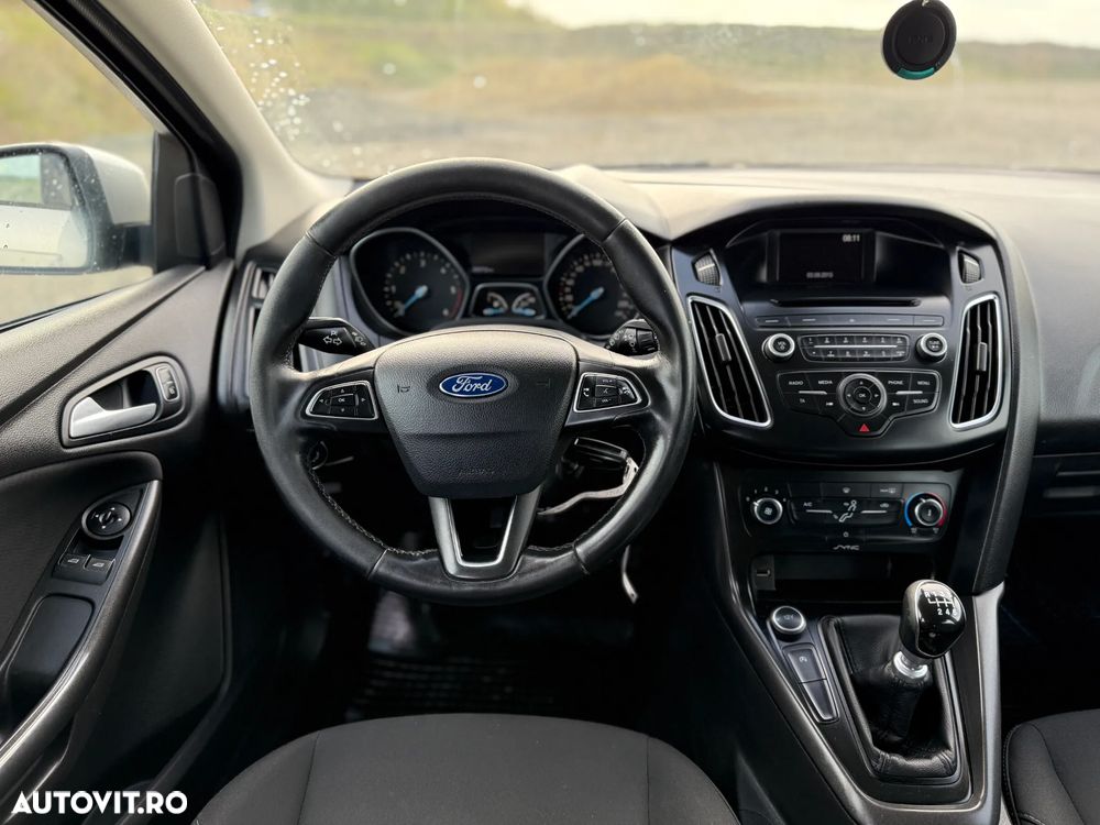 Ford Focus 1.5 TDCi DPF Start-Stopp-System Business - 11