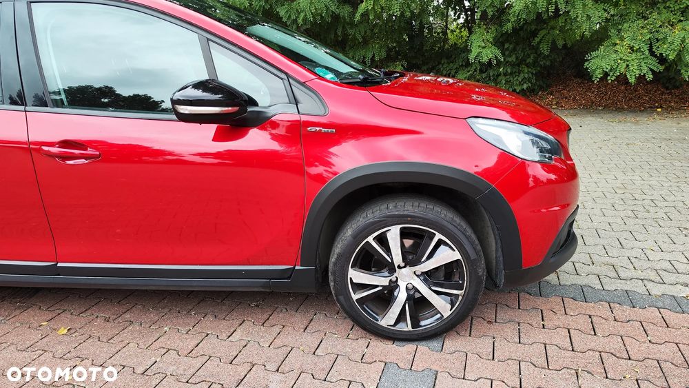 Peugeot 2008 1.2 PureTech GT Line S&S - 12