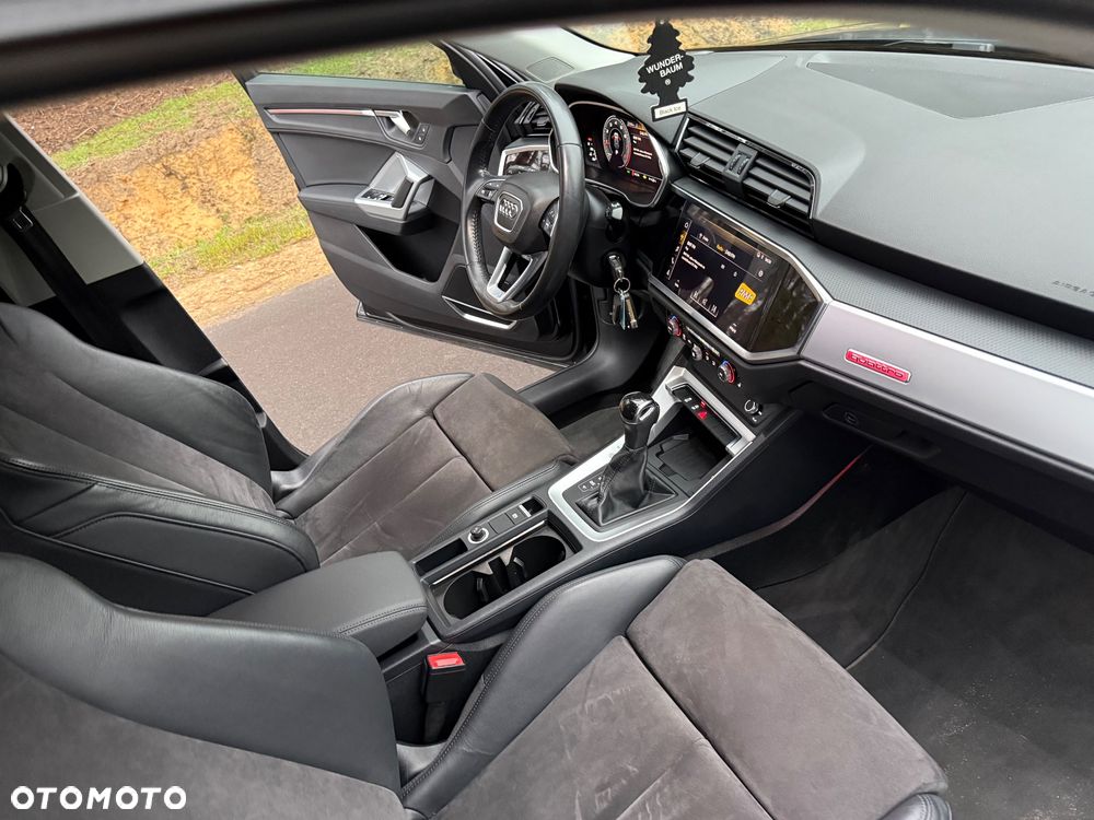 Audi Q3 40 TFSI Quattro S tronic S line - 32