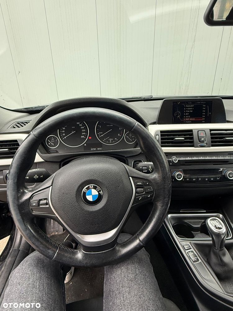 BMW Seria 3 320d - 10