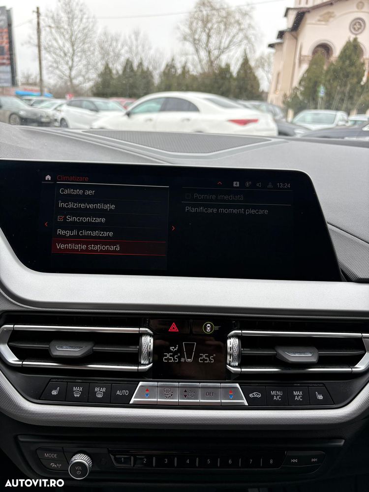 BMW Seria 1 120i Aut. Sport Line - 16