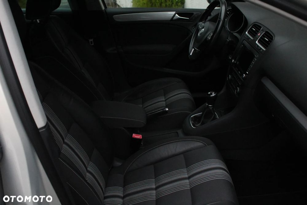 Volkswagen Golf 1.2 TSI BlueMotion Technology MATCH - 10