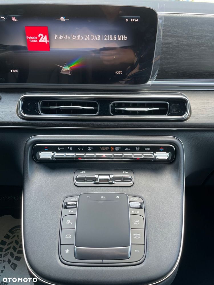 Mercedes-Benz Klasa V - 18