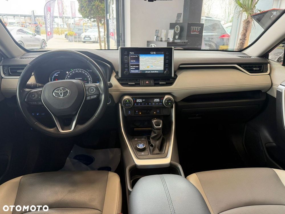 Toyota RAV4 - 16