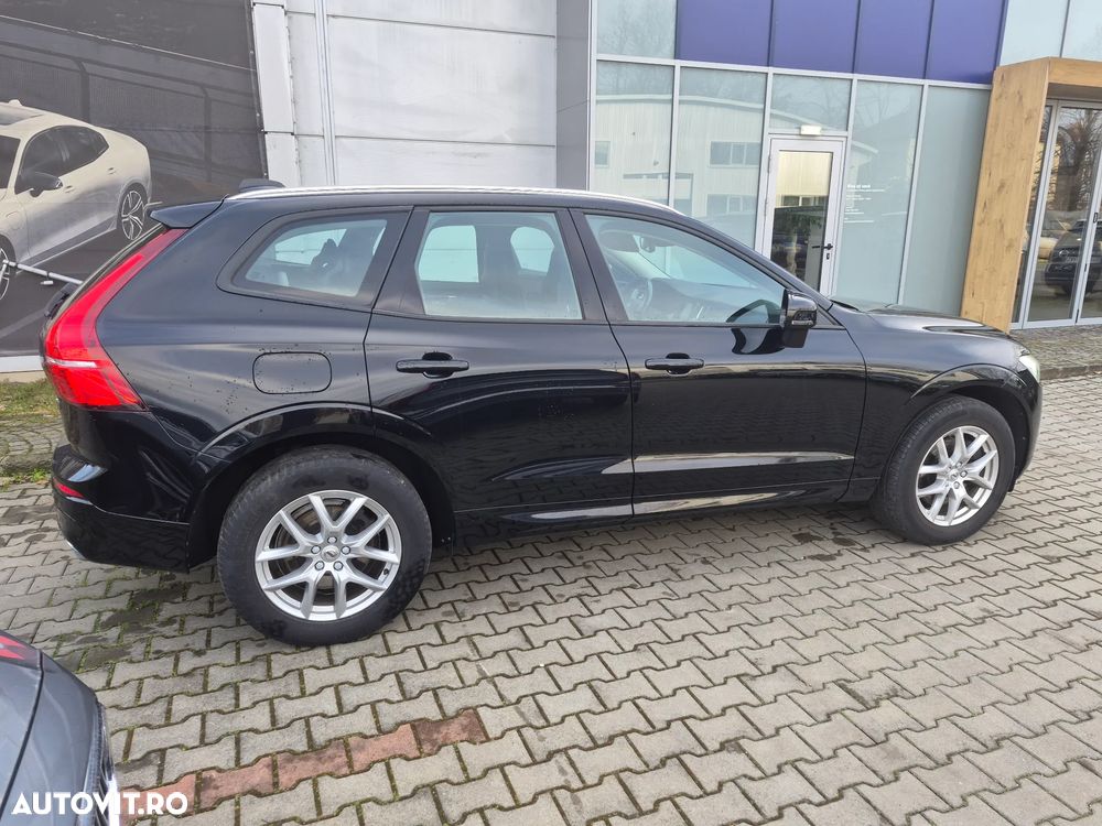 Volvo XC 60 D4 AWD Momentum - 2
