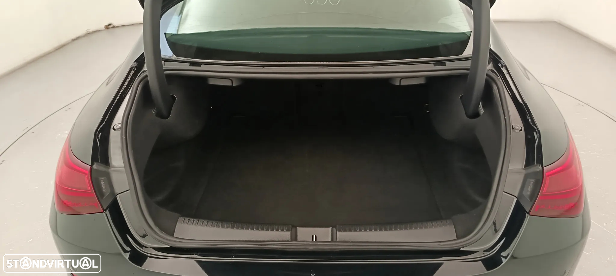 Mercedes-Benz CLA 180 d - 30