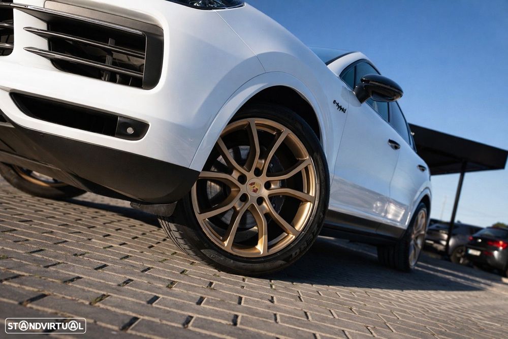 Porsche Cayenne Coupé E-Hybrid - 2