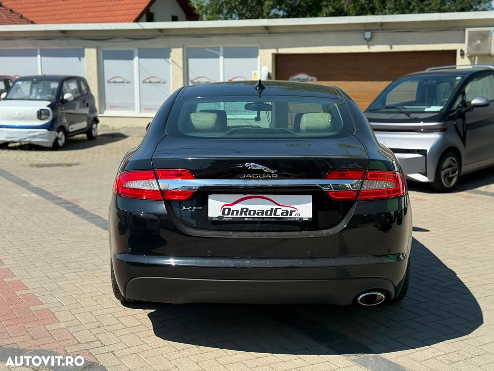 Jaguar XF - 23