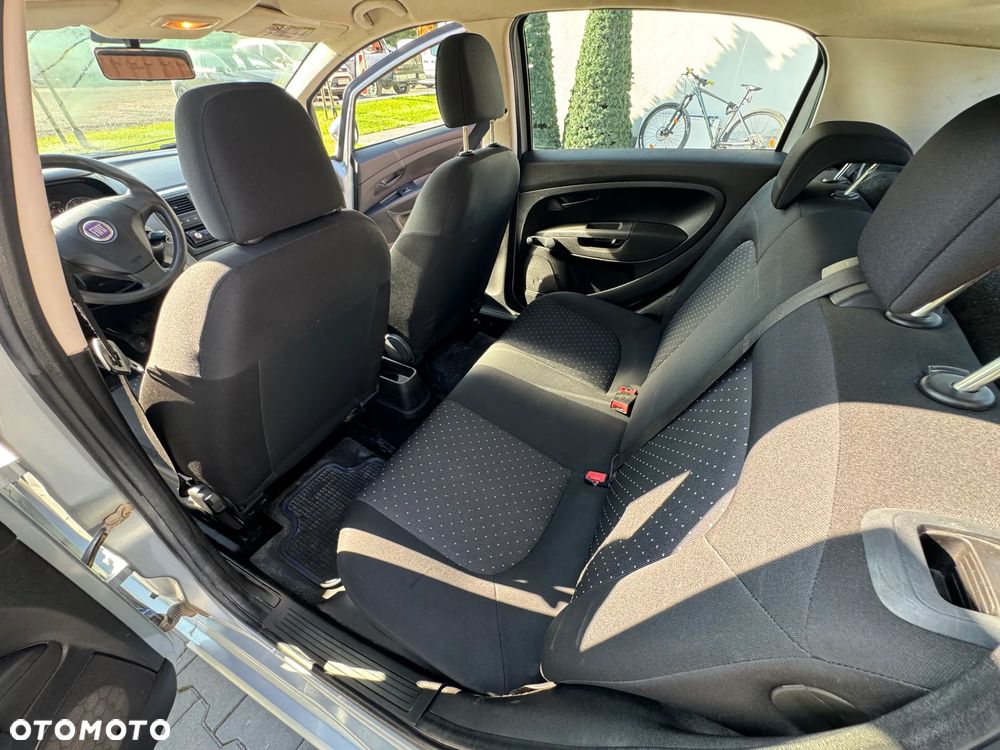 Fiat Grande Punto - 8