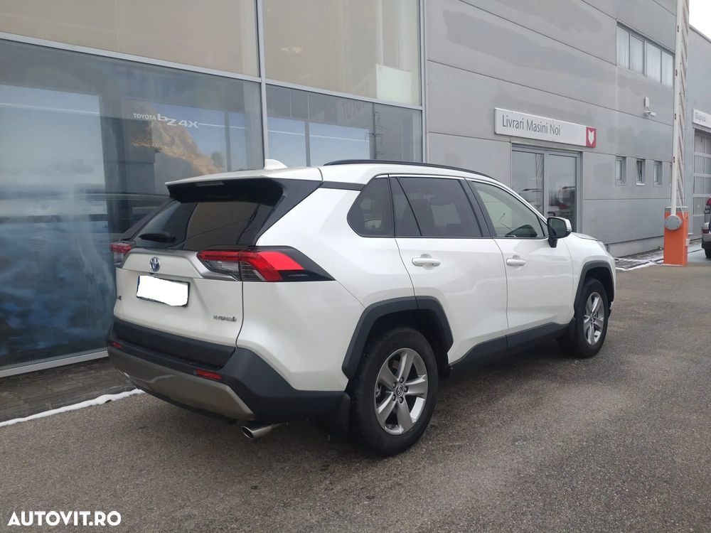 Toyota RAV4 - 4