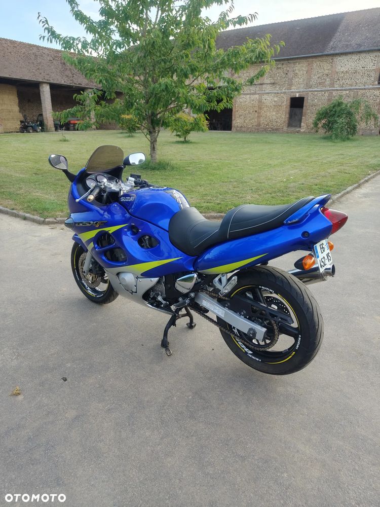 Suzuki GSX - 1