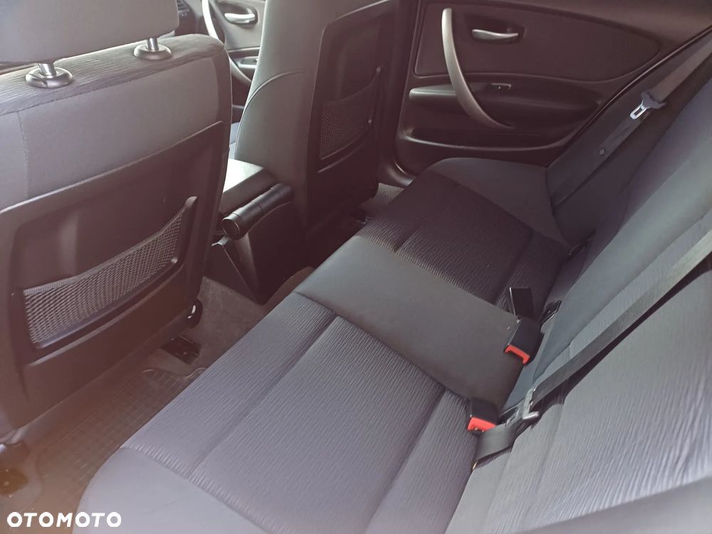 BMW Seria 1 116i - 18