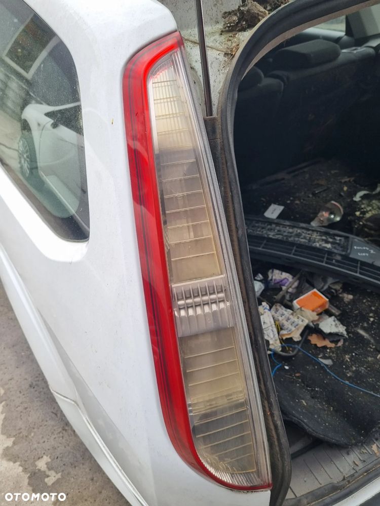 FORD FOCUS II MK2 07-11 2009 r. LIFT KOMBI lampa lewy tył LT EU * - 2