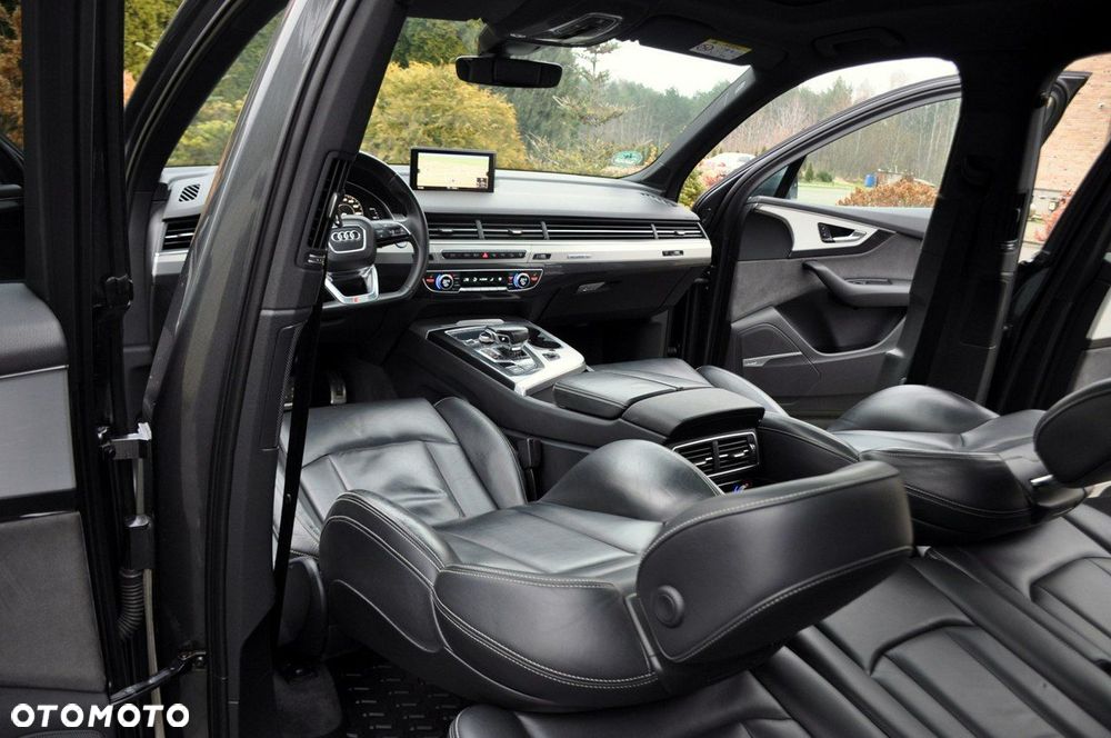 Audi Q7 - 30