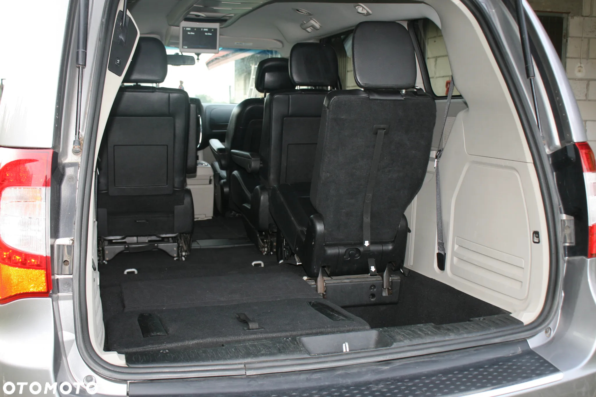 Chrysler Town & Country 3.6 Touring - 28