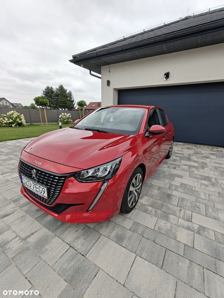 Peugeot 208 - 1
