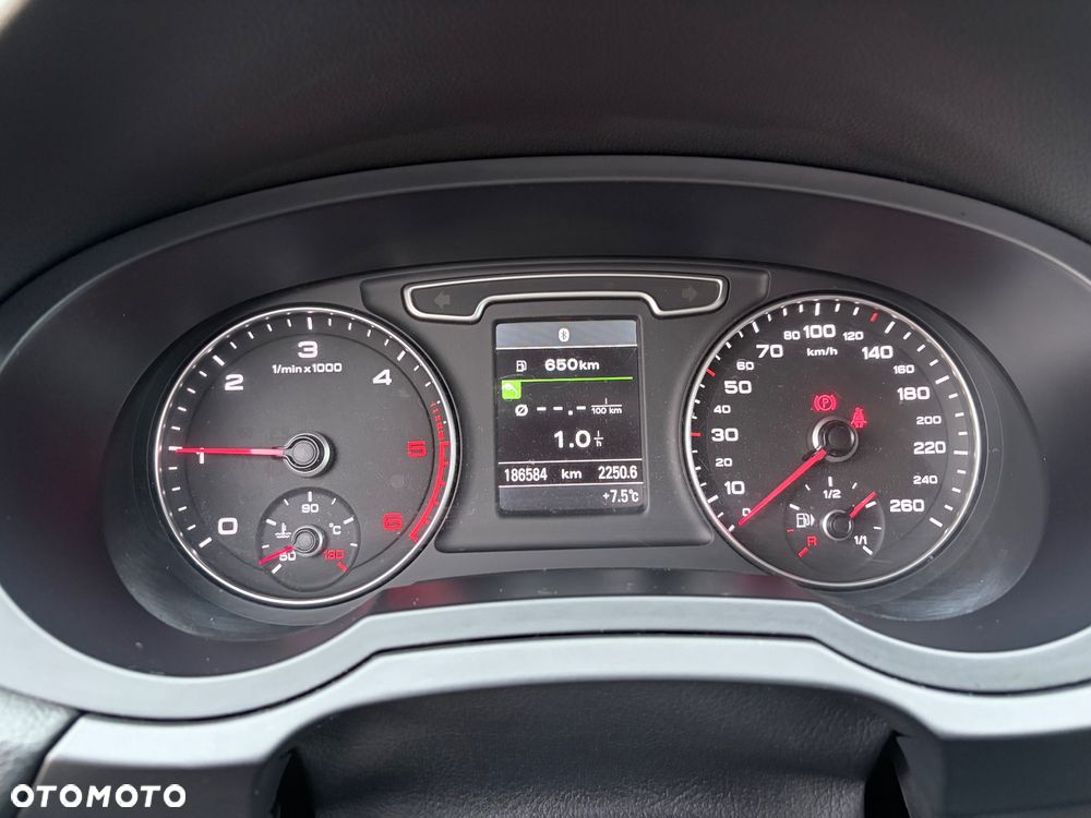 Audi Q3 2.0 TDI - 19